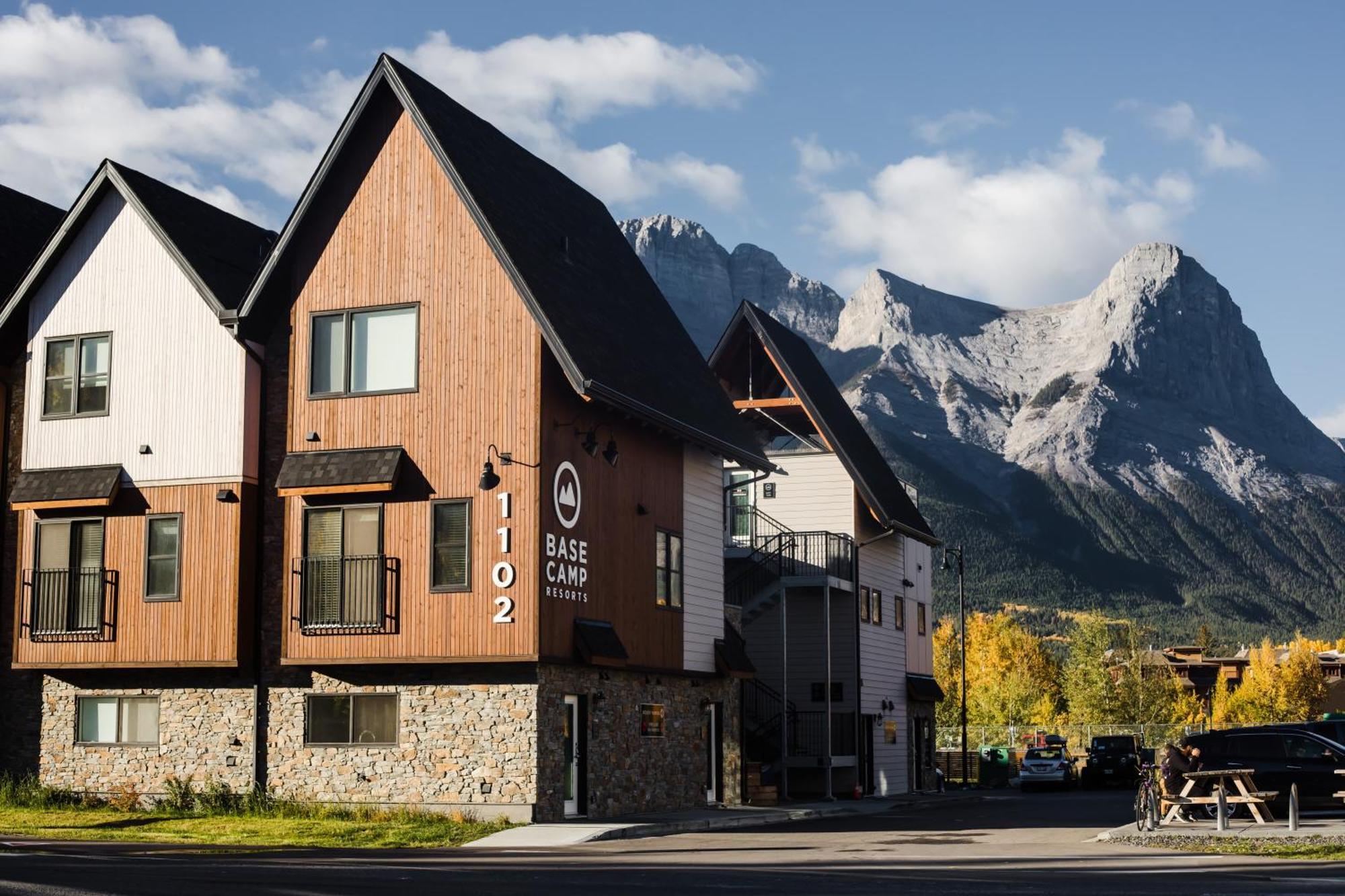 Basecamp Resorts Canmore Exterior photo