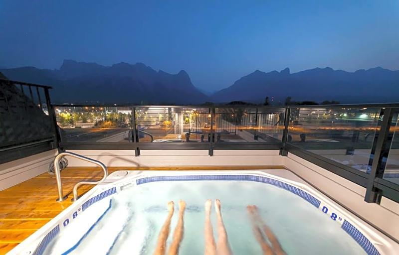 Basecamp Resorts Canmore Exterior photo